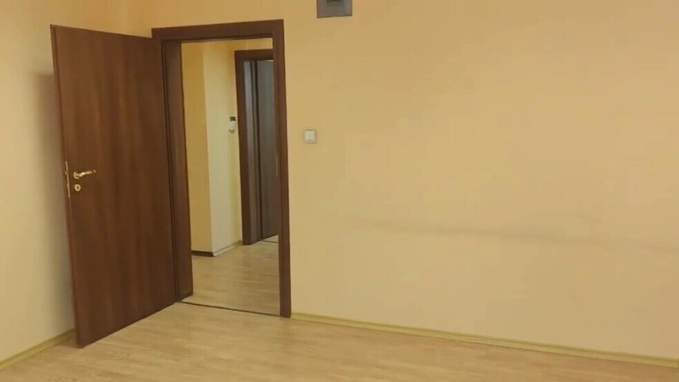 Office in 15 Ulitsa Graf Ignatiev, Sofia for lease - Commercial Listing Video - Image 1 of 1