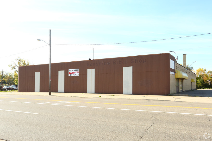 1600 S Saginaw St, Flint, MI à vendre - Photo principale - Image 1 de 1