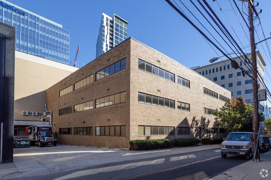 3624 Market St, Philadelphia, PA à louer - Photo du bâtiment - Image 2 de 7