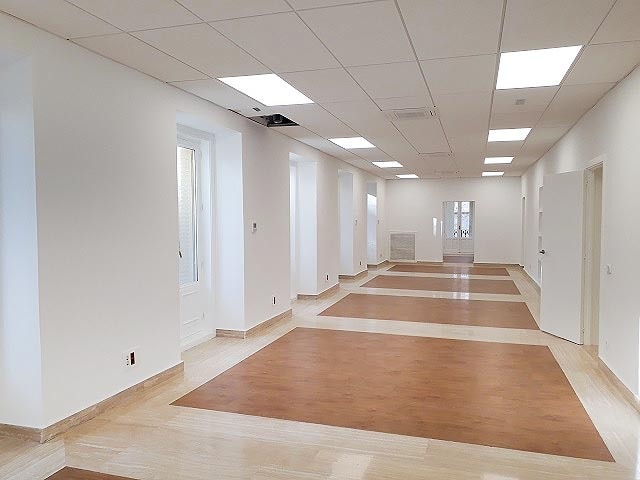 Office in Madrid, Madrid for lease Interior Photo- Image 1 of 8