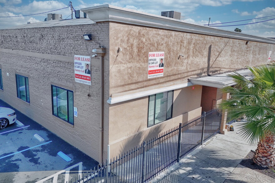 33 E Magnolia St, Stockton, CA à louer - Photo du bâtiment - Image 2 de 95