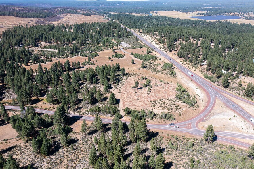 Hwy 97, Chiloquin, OR à vendre - Aérien - Image 2 de 11