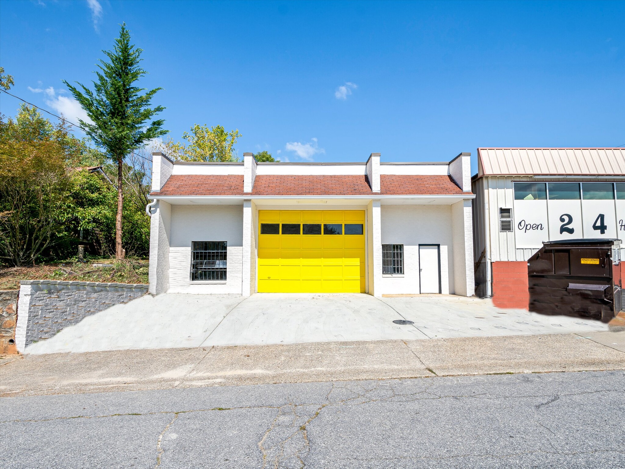 13 Central Ave, Weaverville, NC for lease Building Photo- Image 1 of 25