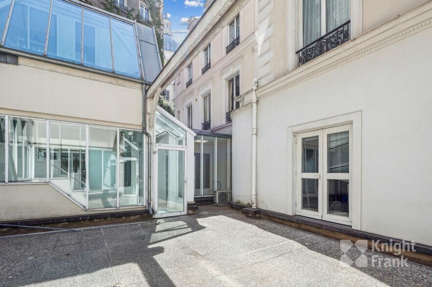 19-21 Rue Valette, Paris à louer - Photo du bâtiment - Image 3 de 8