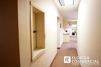 2175-2223 SE Ocean Blvd, Stuart, FL à louer Photo intérieure- Image 2 de 19