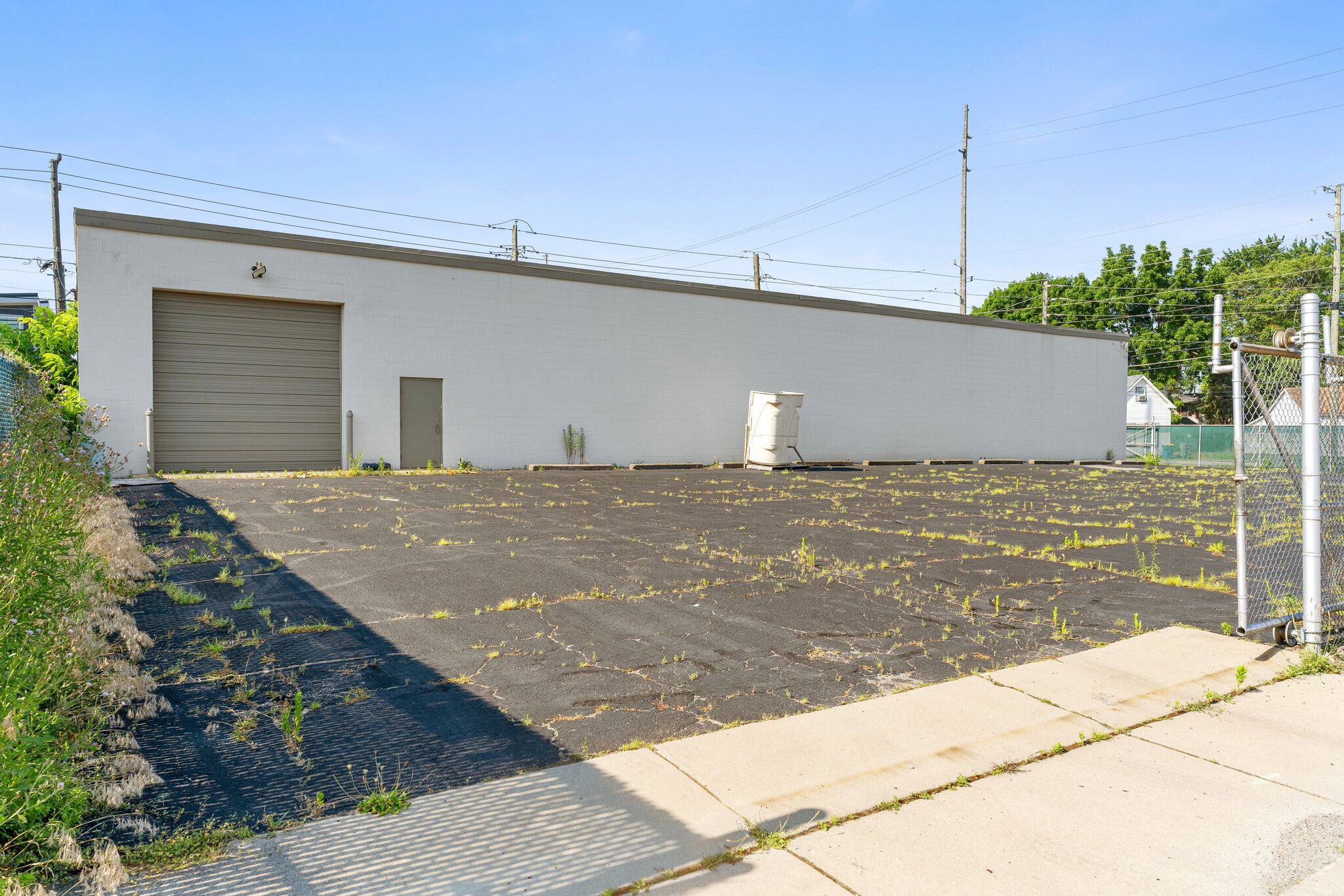 1117 Deloss St, Indianapolis, IN for lease Primary Photo- Image 1 of 6