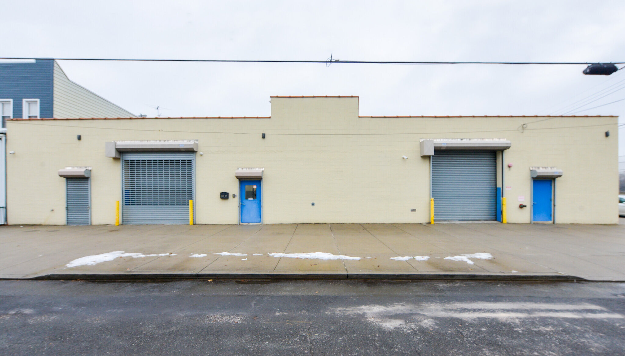 65-17 68th Ave, Glendale, NY for lease Primary Photo- Image 1 of 4