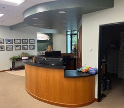 489 Saxony Pl, Encinitas, CA for lease Interior Photo- Image 2 of 9