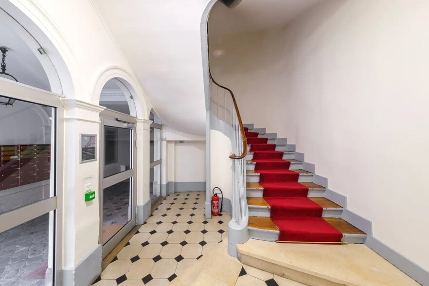 34 Rue Godot De Mauroy, Paris à louer - Photo intérieure - Image 3 de 8