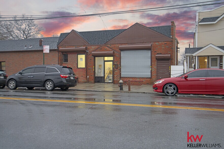 1845 Rockaway Pky, Brooklyn, NY à louer - Photo du bâtiment - Image 2 de 15