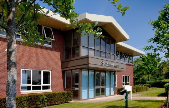 Springwood Clos, Macclesfield for lease - Primary Photo - Image 2 of 5