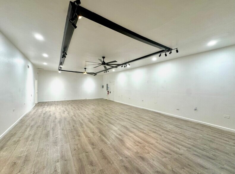 908 N Towne Ave, Pomona, CA à louer - Photo du bâtiment - Image 2 de 8