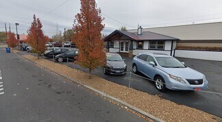 Plus de détails pour 560 NW Birch Ave, Redmond, OR - Commerce de détail à vendre