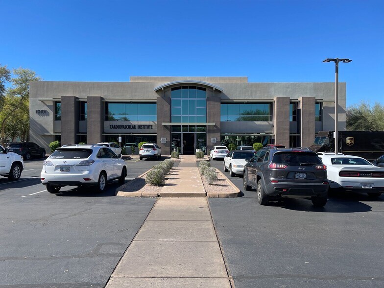 10101 N 92nd St, Scottsdale, AZ à louer - Photo du bâtiment - Image 3 de 10