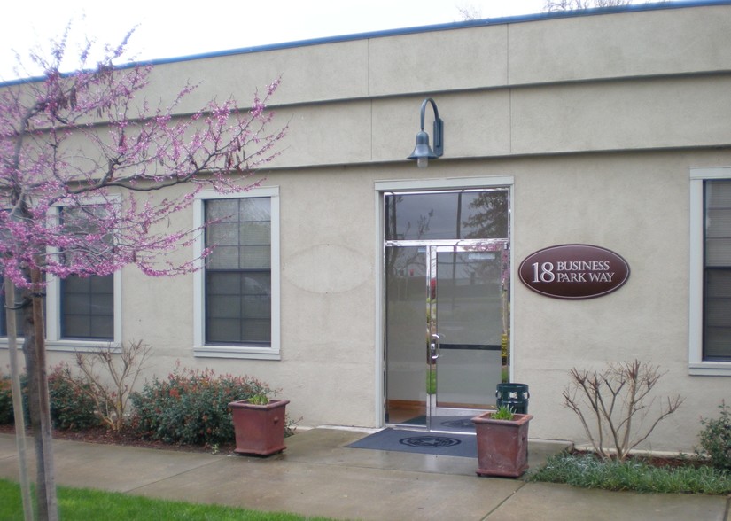 18 Business Park Way, Sacramento, CA for lease - Building Photo - Image 2 of 4