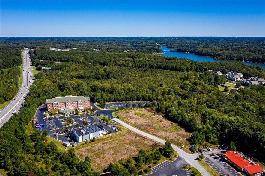 Lot R-1-A Destination Blvd., Anderson, SC 29621, Anderson, SC à vendre - Aérien - Image 3 de 9