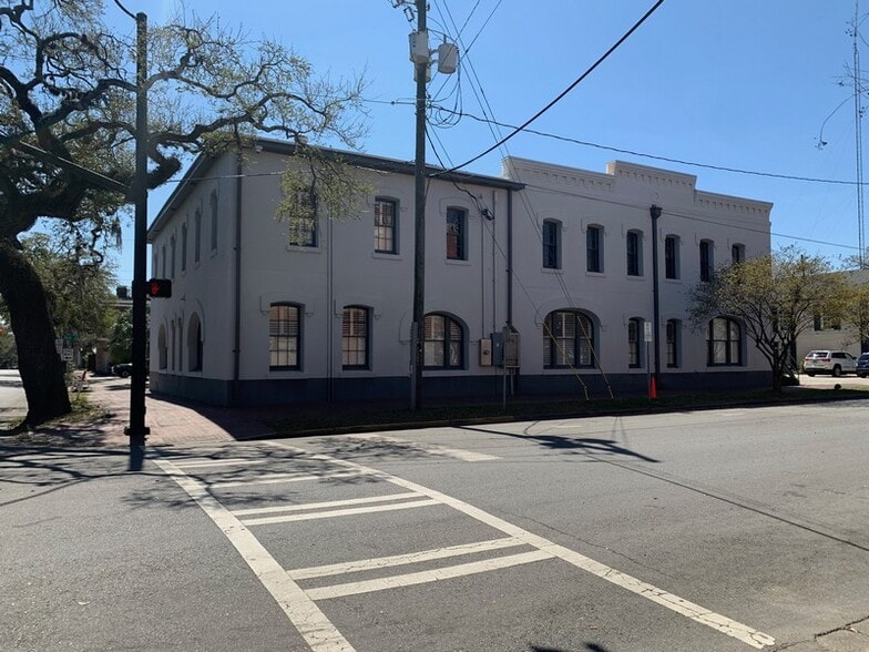 570 E York St, Savannah, GA for sale - Building Photo - Image 2 of 10