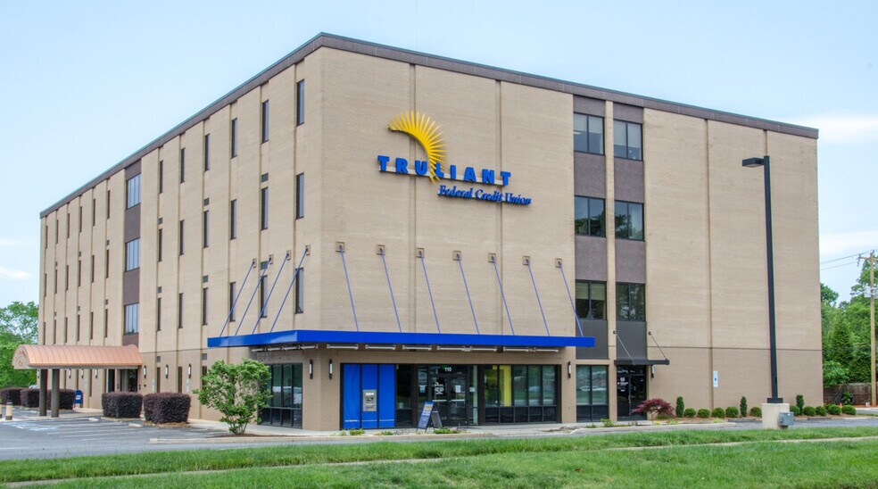 4530 Park Rd, Charlotte, NC à louer - Photo du bâtiment - Image 3 de 35