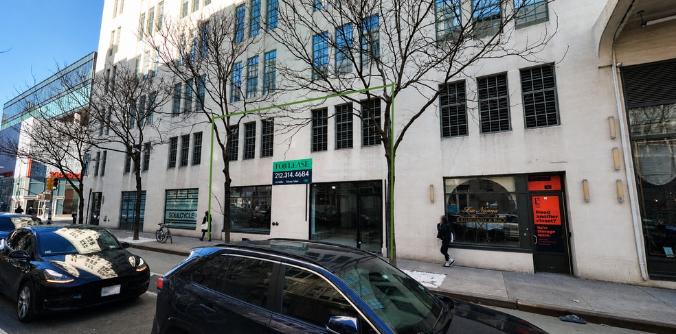 184-198 Kent Ave, Brooklyn, NY for lease - Building Photo - Image 1 of 5