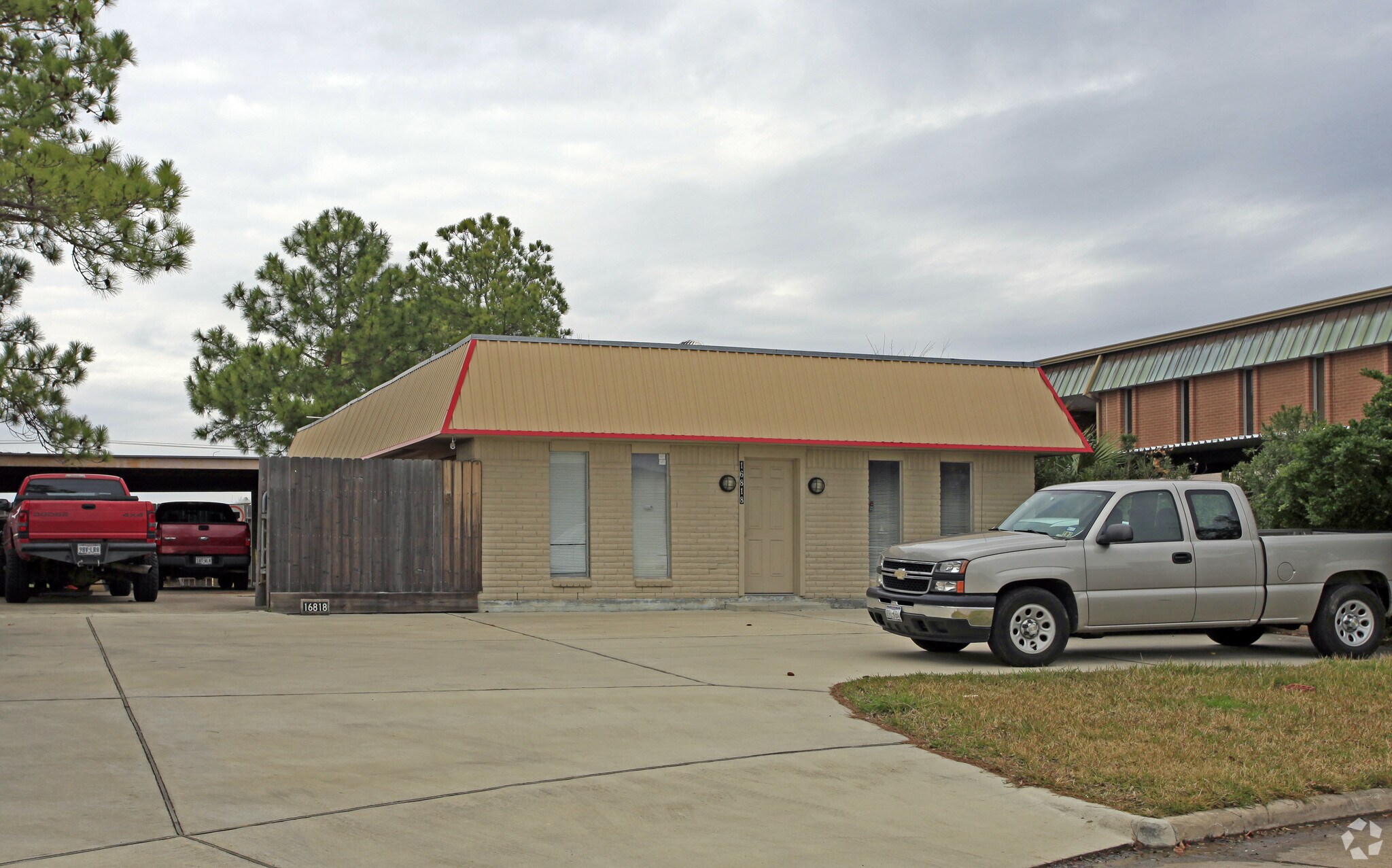 16818 Titan Dr, Houston, TX à vendre Photo principale- Image 1 de 3