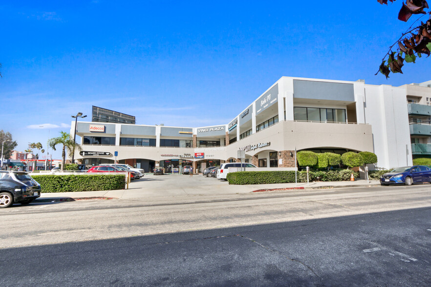 11901 Santa Monica Blvd, Los Angeles, CA for lease - Building Photo - Image 2 of 8