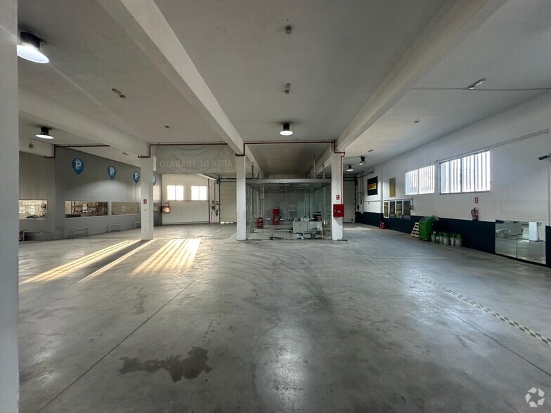 Calle de la Electricidad, 2, Leganés, Madrid for lease - Building Photo - Image 2 of 8