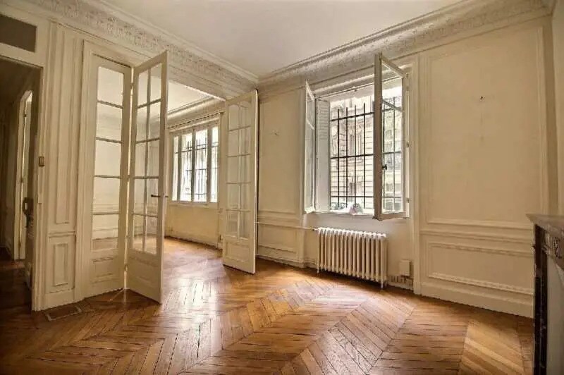 Office in Paris for sale - Interior Photo - Image 2 of 8