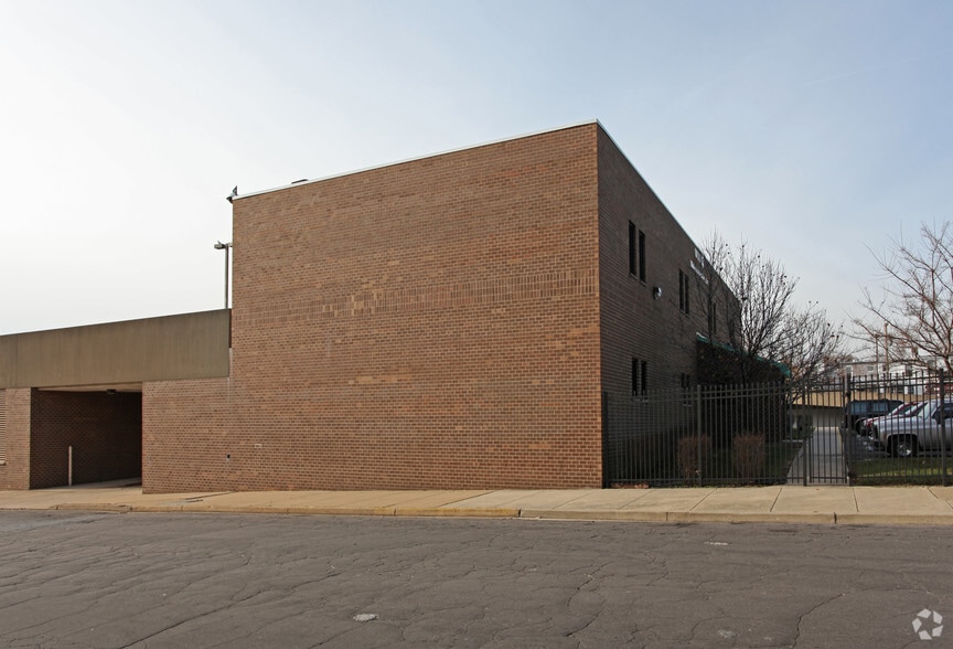 2001 Elgin Ave, Baltimore, MD for sale - Building Photo - Image 2 of 7