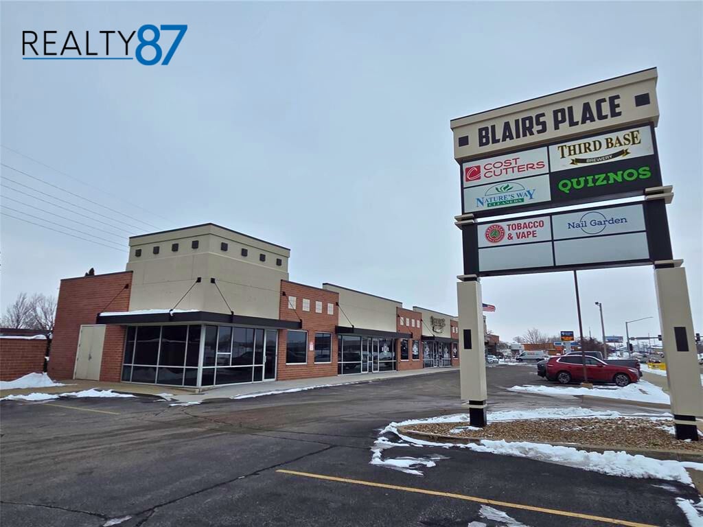 500 Blairs Ferry Rd NE, Cedar Rapids, IA for lease Primary Photo- Image 1 of 8