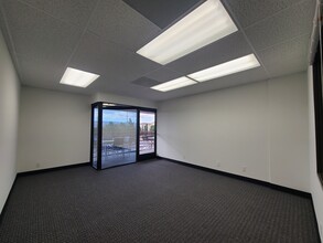 4025 Spencer St, Torrance, CA for lease Interior Photo- Image 2 of 9