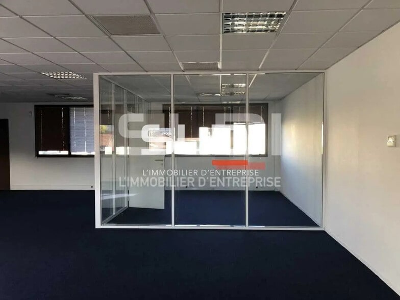 Flex dans Villeurbanne à louer - Photo intérieure - Image 2 de 12