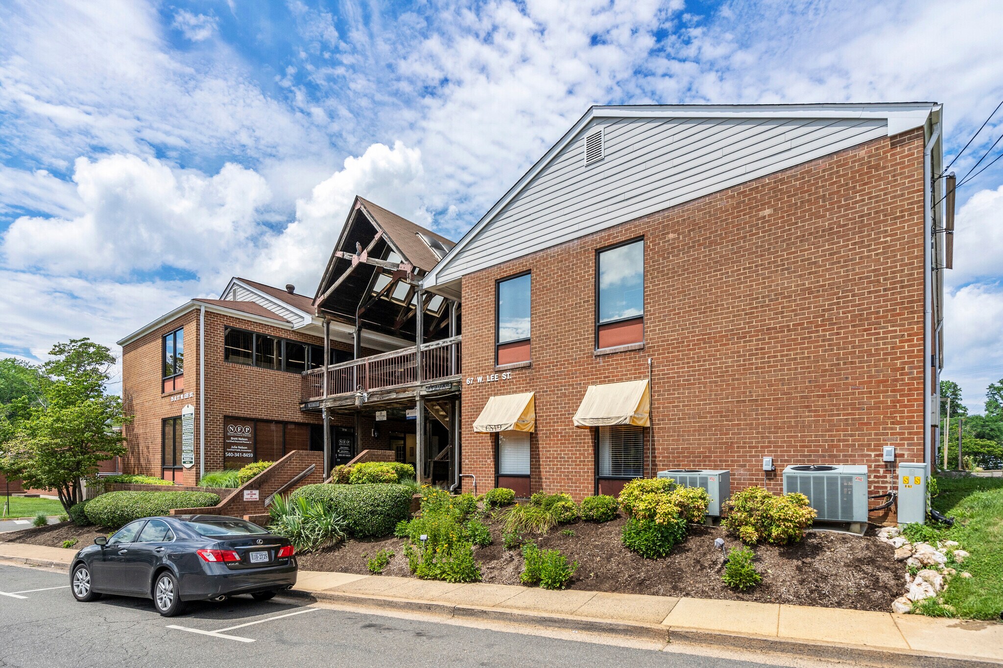 77 W Lee St, Warrenton, VA à vendre Photo principale- Image 1 de 20