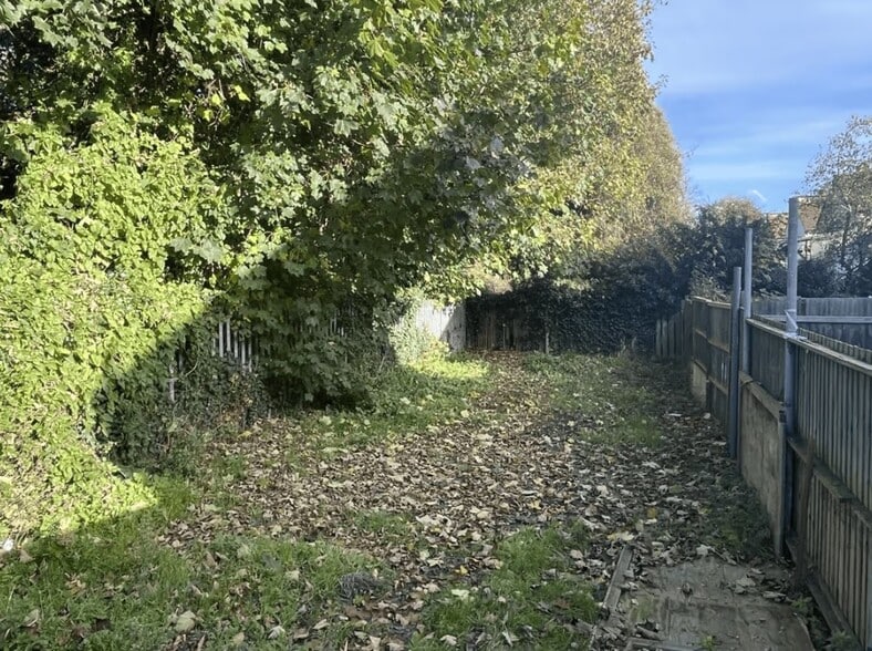 3 Quebec Avenue, Southend On Sea for lease - Building Photo - Image 2 of 2