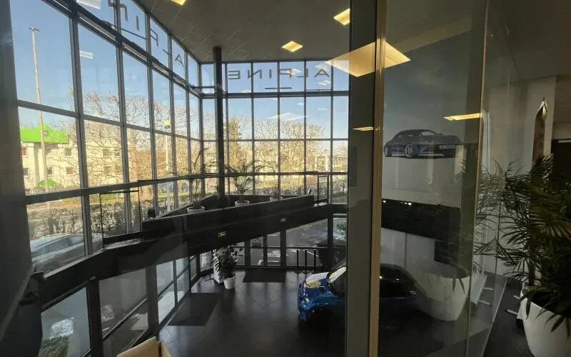 Industrial in Les Ulis for lease - Building Photo - Image 3 of 16