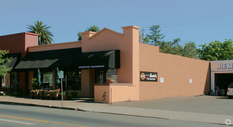 1136-1154 Main St, Saint Helena, CA for lease - Building Photo - Image 2 of 31