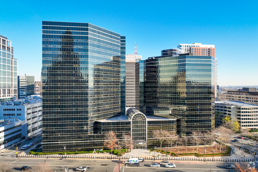 3 Gateway Ctr, Newark, NJ à vendre - Photo du bâtiment - Image 1 de 1