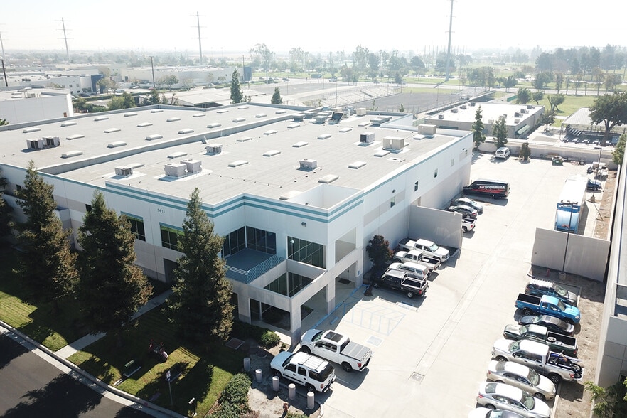 3660 San Gabriel River Pky, Pico Rivera, CA for lease - Building Photo - Image 1 of 2