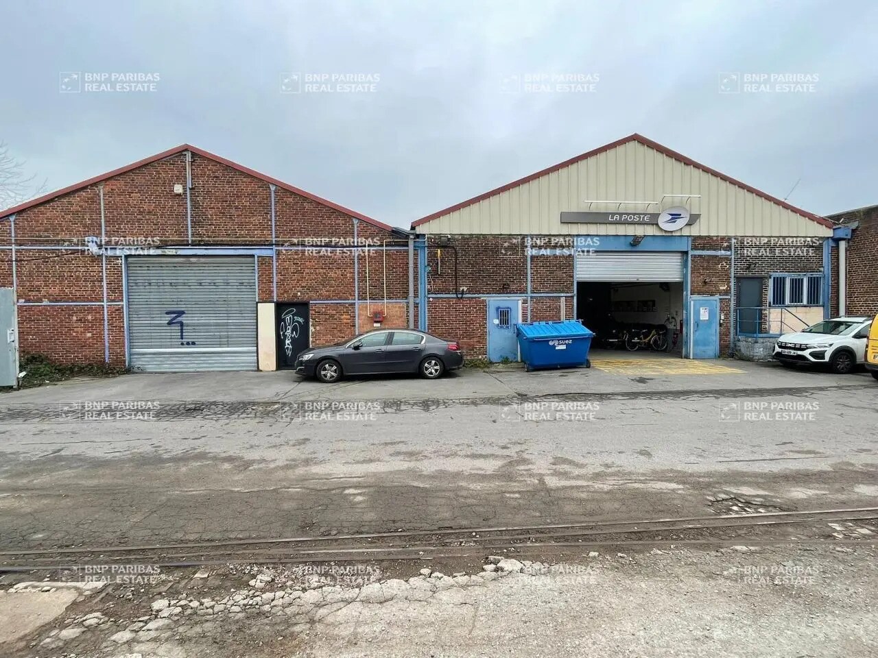 Flex in Lille for lease Building Photo- Image 1 of 15