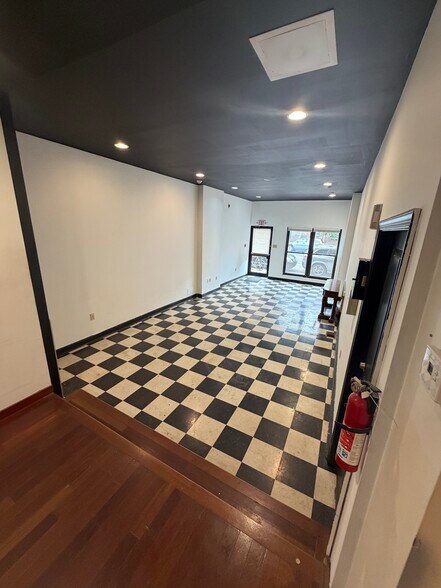 2017-2019 Fairmount Ave, Philadelphia, PA à vendre - Photo intérieure - Image 2 de 7