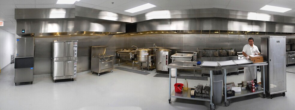 1756 W Lake St, Chicago, IL à louer - Photo du bâtiment - Image 2 de 9