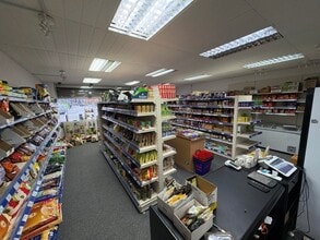Compton Acres, West Bridgford for lease Interior Photo- Image 2 of 3