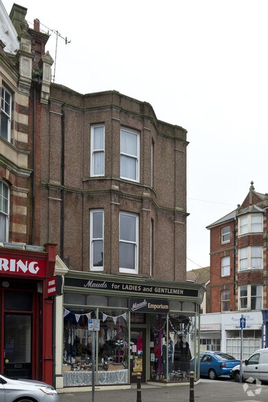 22 St Leonards Rd, Bexhill On Sea à louer - Photo du bâtiment - Image 3 de 6