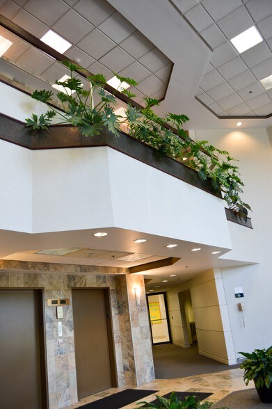 3500 E Coliseum Blvd, Fort Wayne, IN à louer - Photo intérieure - Image 3 de 32