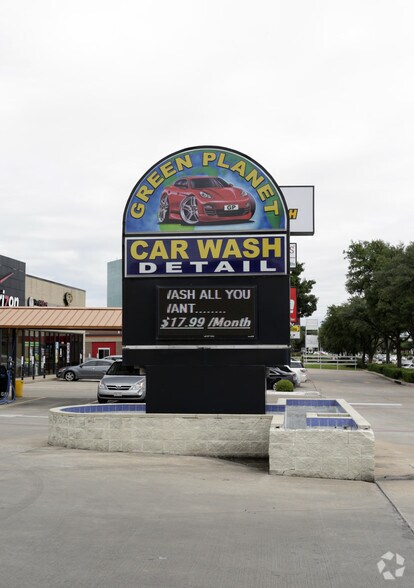 17931 Preston Rd, Dallas, TX à vendre - Photo du bâtiment - Image 3 de 7