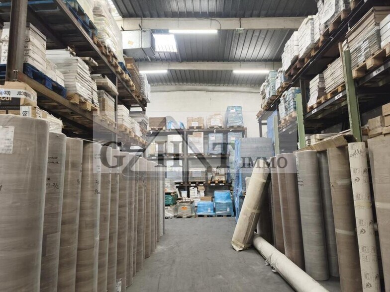 Industrial in Torcy for sale - Interior Photo - Image 2 of 8