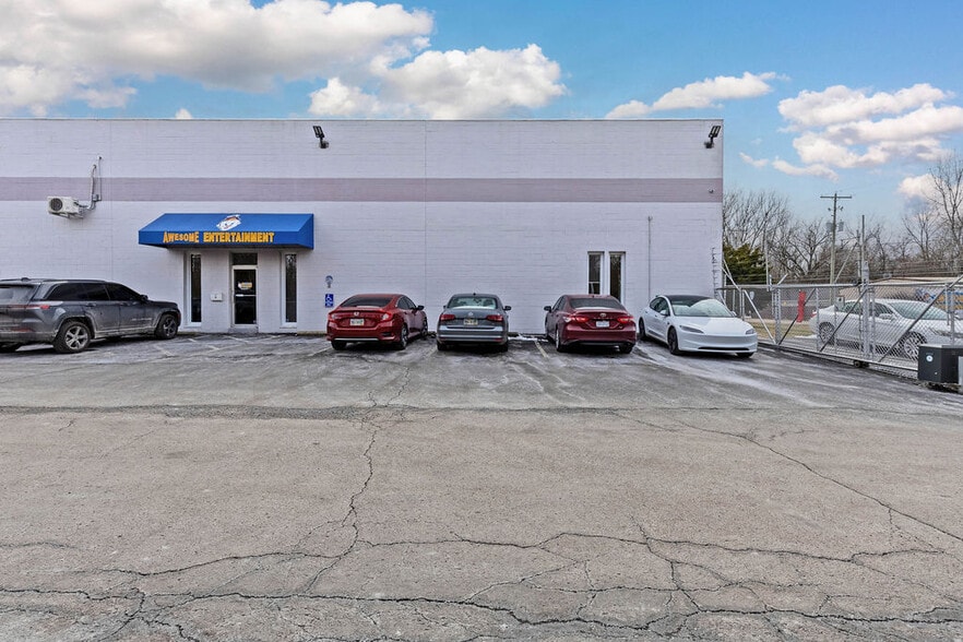 1250 Memory Ln, Columbus, OH for lease - Building Photo - Image 3 of 29