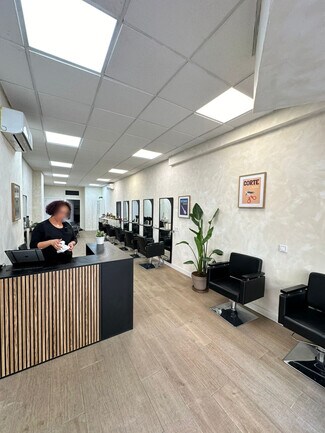 Plus de détails pour Commerce de détail à louer