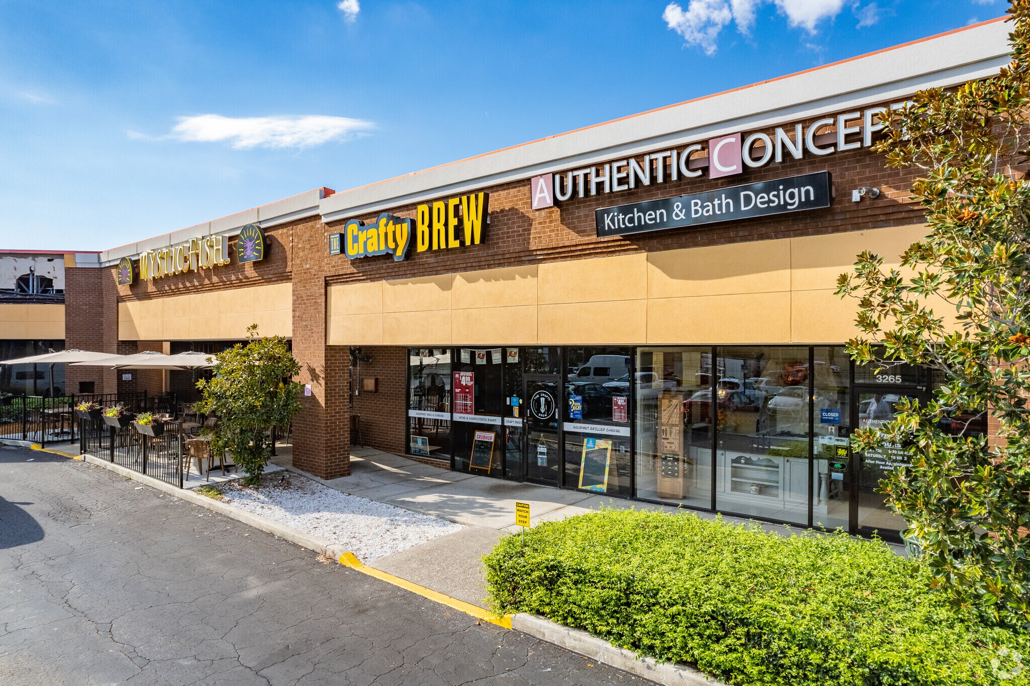 3205-3223 Tampa Rd, Palm Harbor, FL for lease Primary Photo- Image 1 of 8