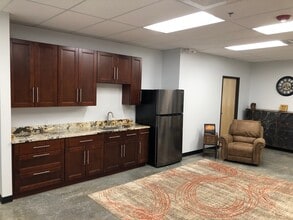 1567 Vista View Dr, Longmont, CO for sale Interior Photo- Image 2 of 4