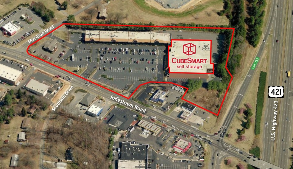 301-401 Jonestown Rd, Winston-Salem, NC à louer - Photo du bâtiment - Image 2 de 5